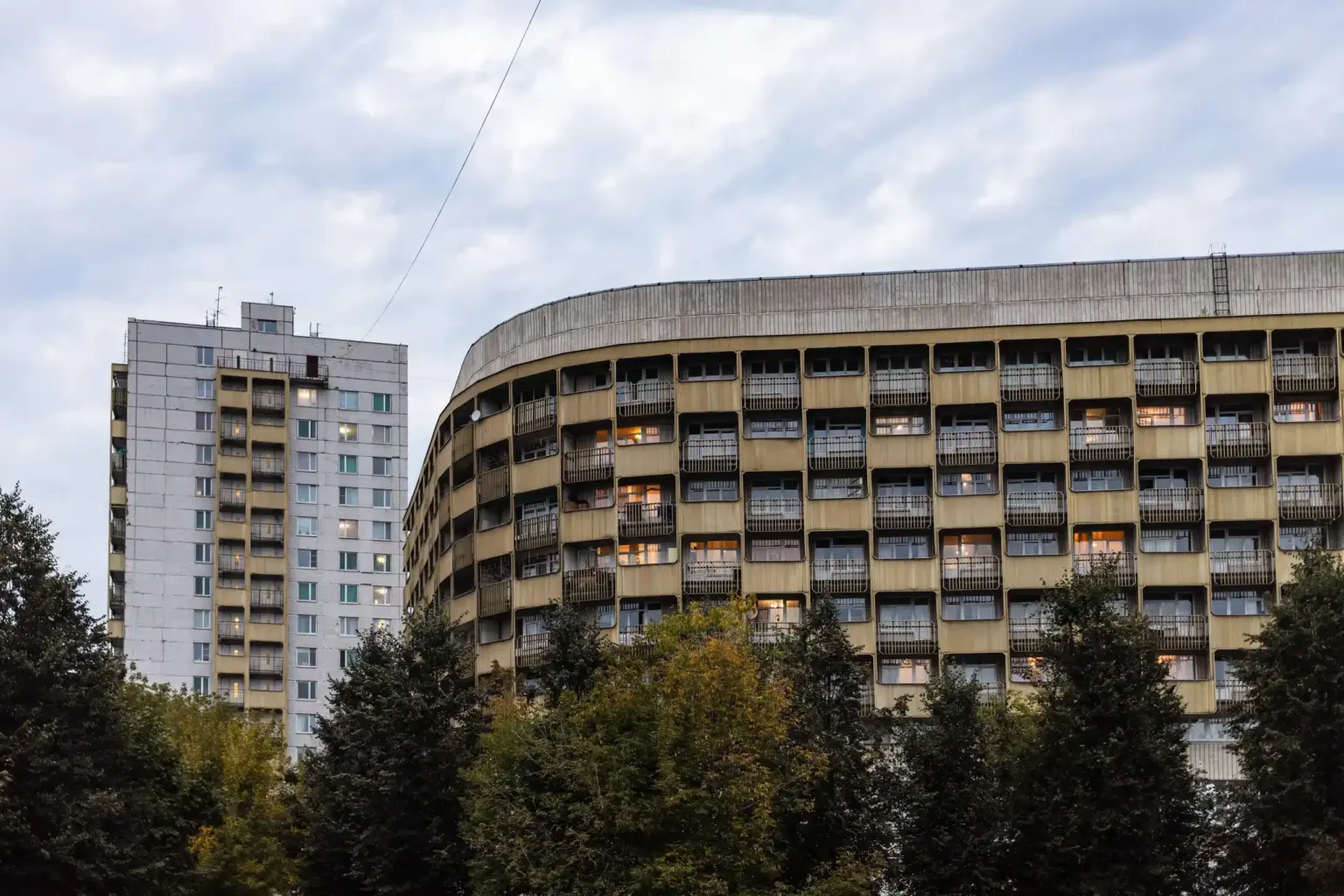 How to Identify Early Signs of Building Damage and Prevent Costly Repairs?